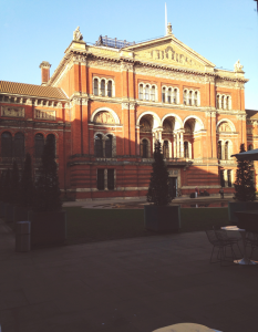 Victoria and Albert 3