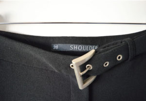 Calça Shoulder - etiqueta
