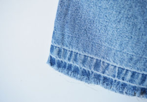 Calça jeans boy - detalhe 1