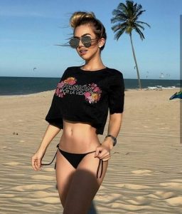 Camiseta como saída de praia