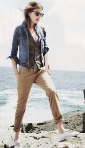 calça bege jeans