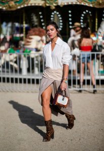 Look Coachella Menos é mais