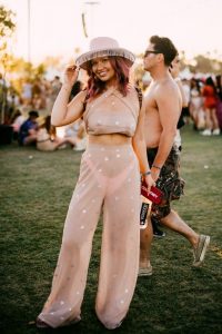Look Coachella Transparência