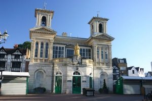 estudar moda kingston university