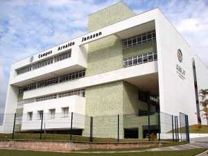 Faculdade de Moda Centro de Ensino Superior Juiz de Fora