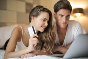 Comprar roupas pela internet